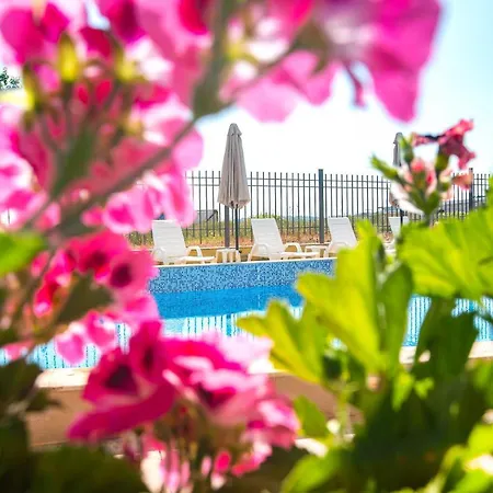 Royal Marina Hotell 3*