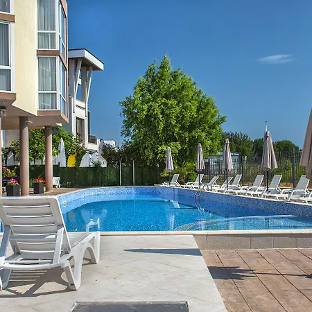 Royal Marina Hotell 3*