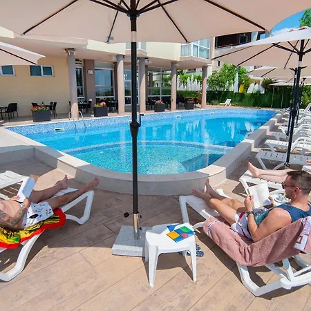 Royal Marina Hotel