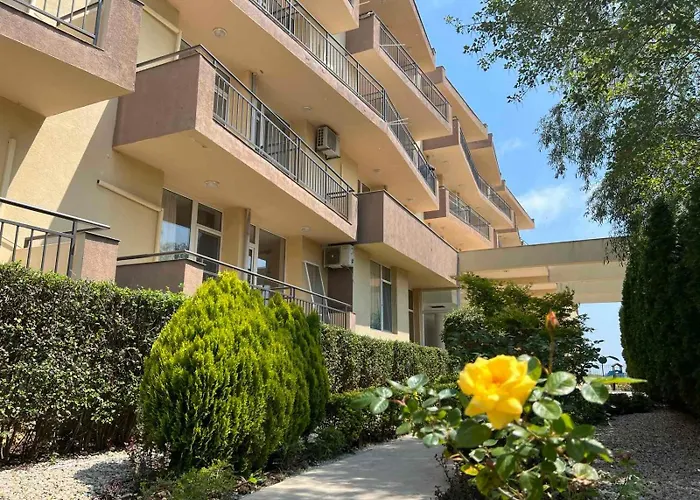 Royal Marina 酒店 3*