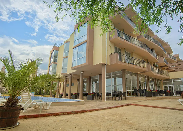 Royal Marina 切尔诺莫雷茨