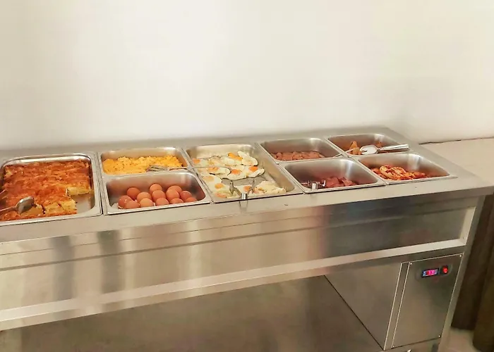 Royal Marina 酒店 切尔诺莫雷茨